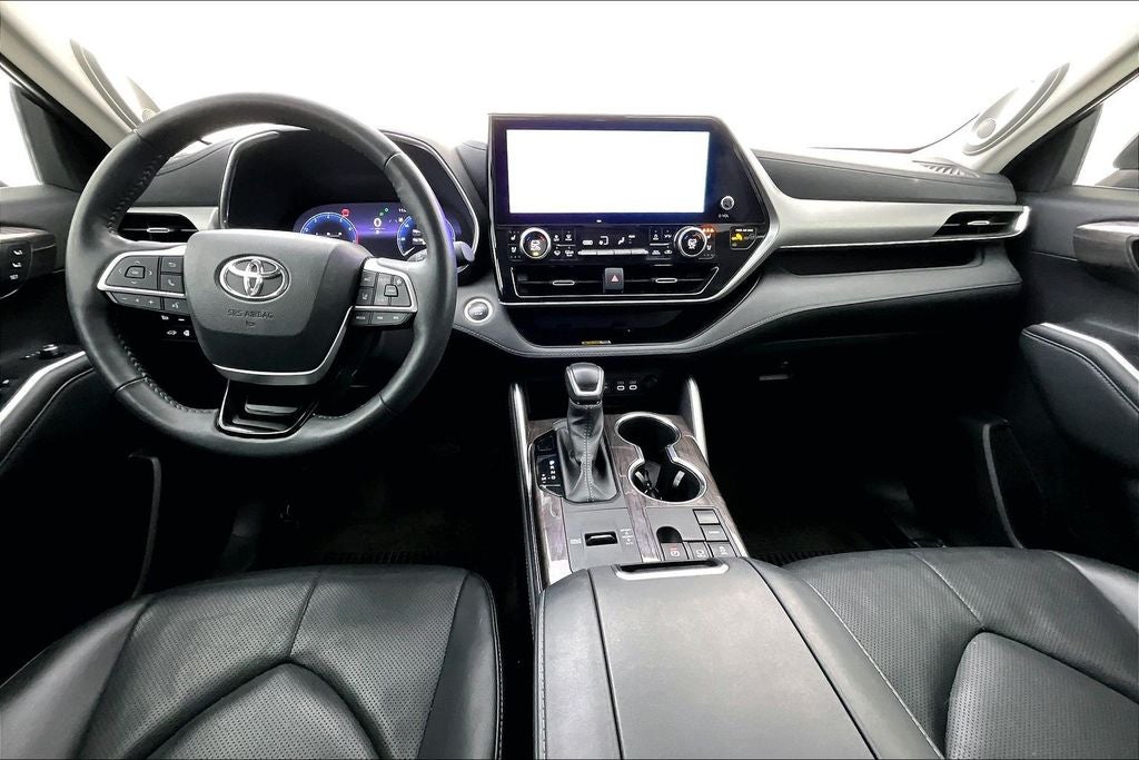 2024 Toyota Highlander Platinum