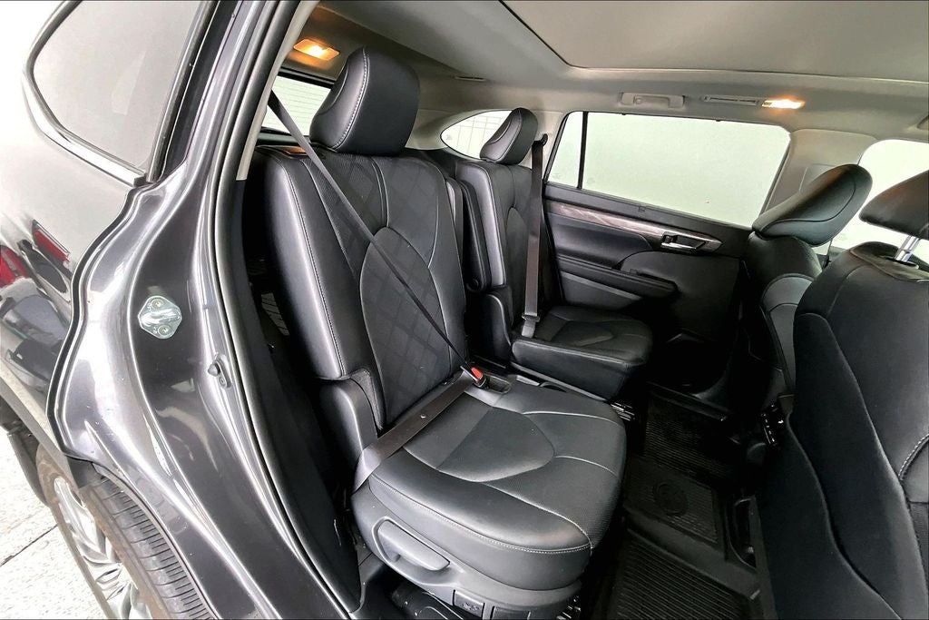 2024 Toyota Highlander Platinum