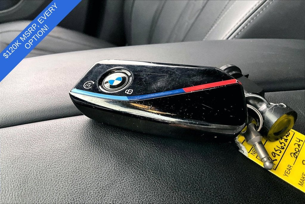 2024 BMW X7 M60i