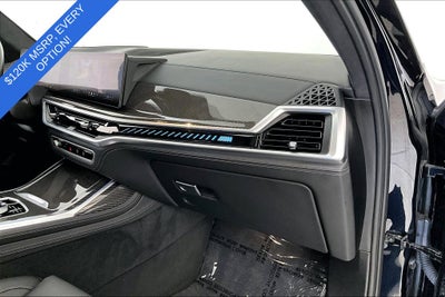 2024 BMW X7 M60i