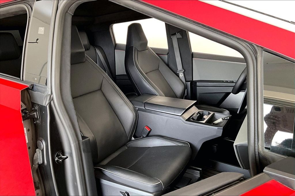 2024 Tesla Cybertruck Base