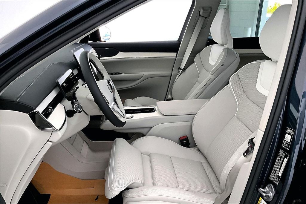 2026 Volvo EX90 Twin Motor Plus 7-Seater