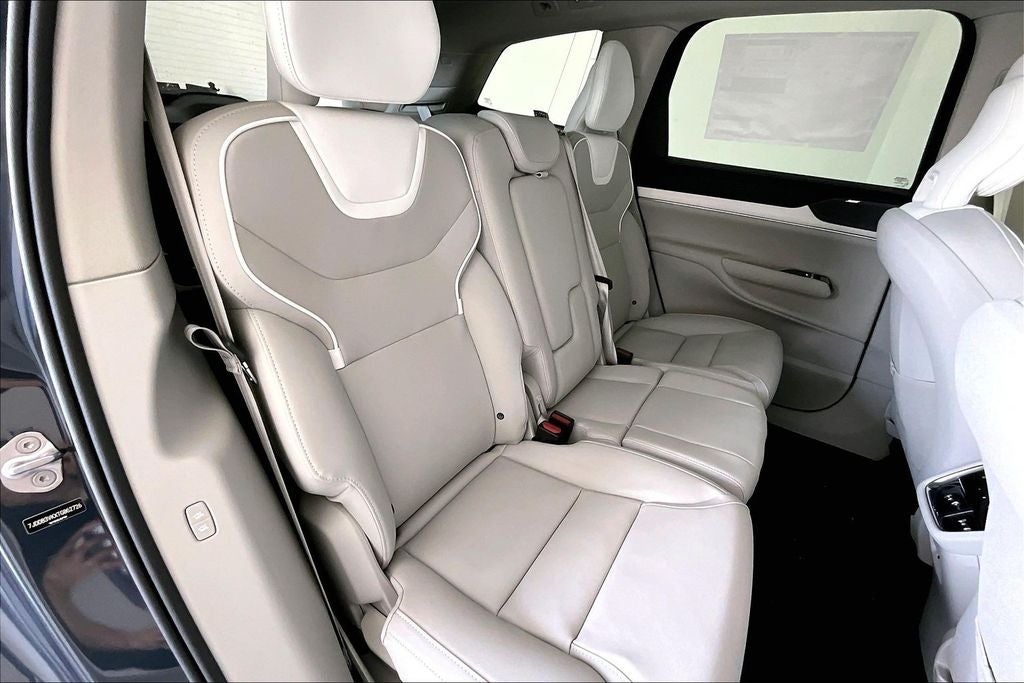 2026 Volvo EX90 Twin Motor Plus 7-Seater