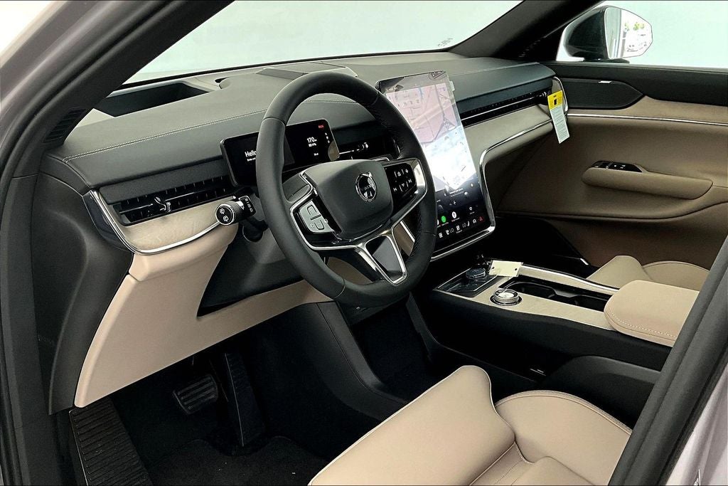 2026 Volvo EX90 Plus