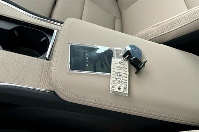 2026 Volvo EX90 Plus