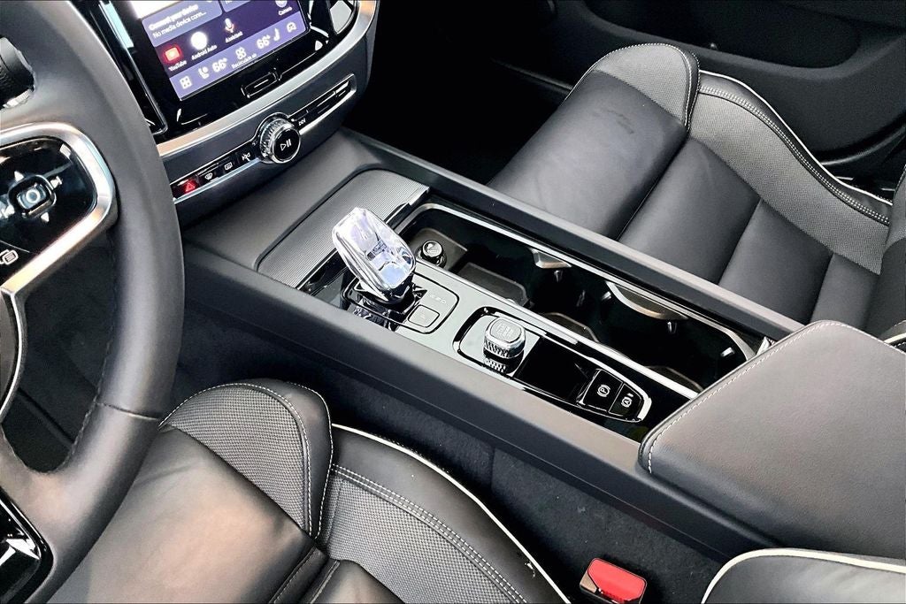 2024 Volvo S60 B5 Plus Black Edition