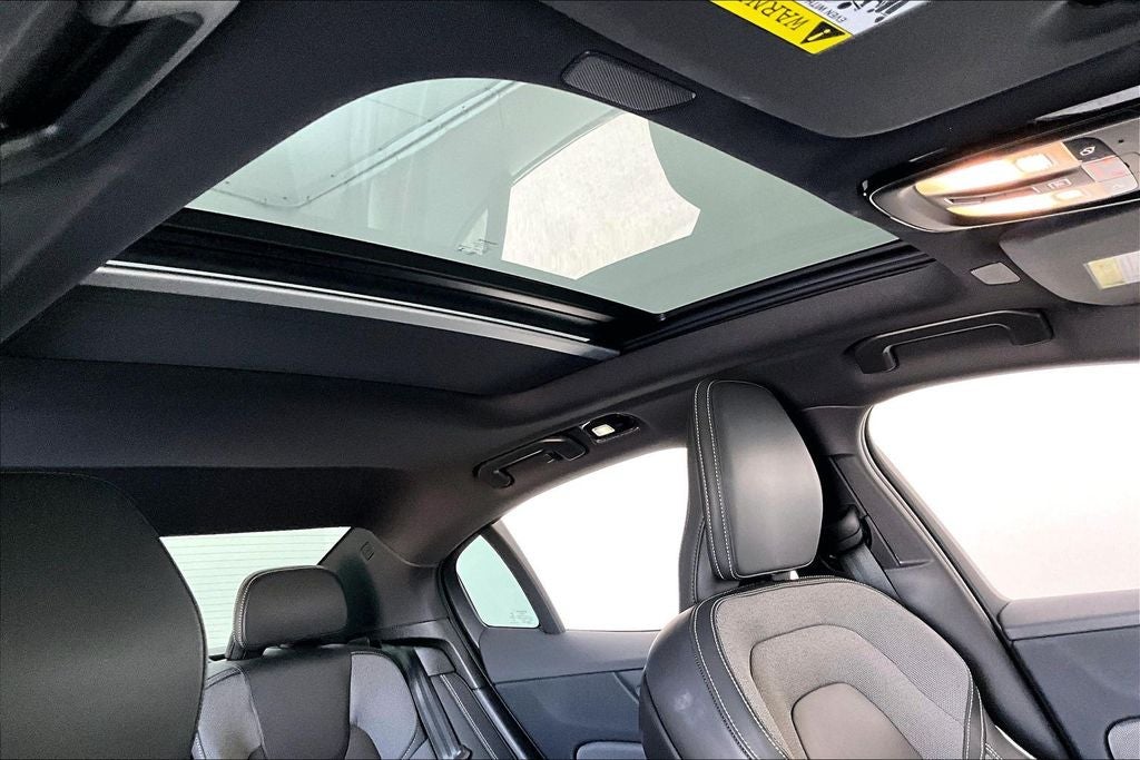 2024 Volvo S60 B5 Plus Black Edition
