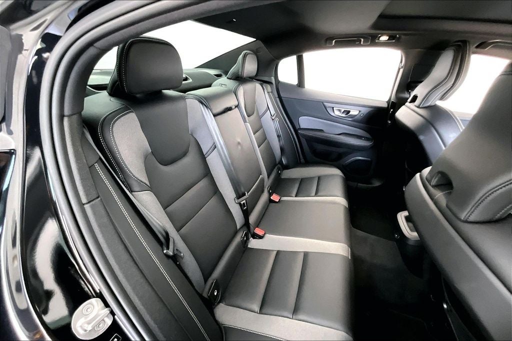 2024 Volvo S60 B5 Plus Black Edition