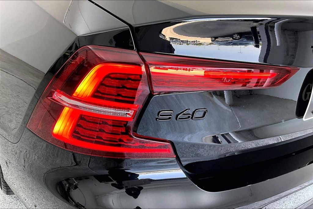 2024 Volvo S60 B5 Plus Black Edition