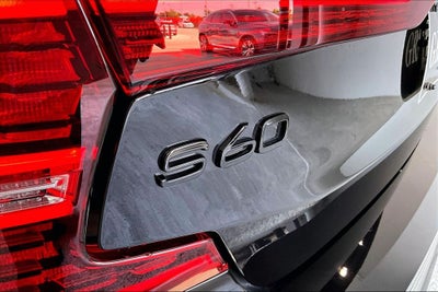 2024 Volvo S60 B5 Plus Black Edition