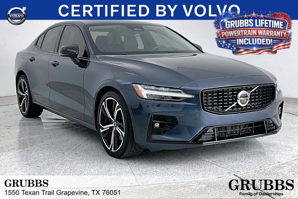 2024 Volvo S60 B5 Core Dark Theme
