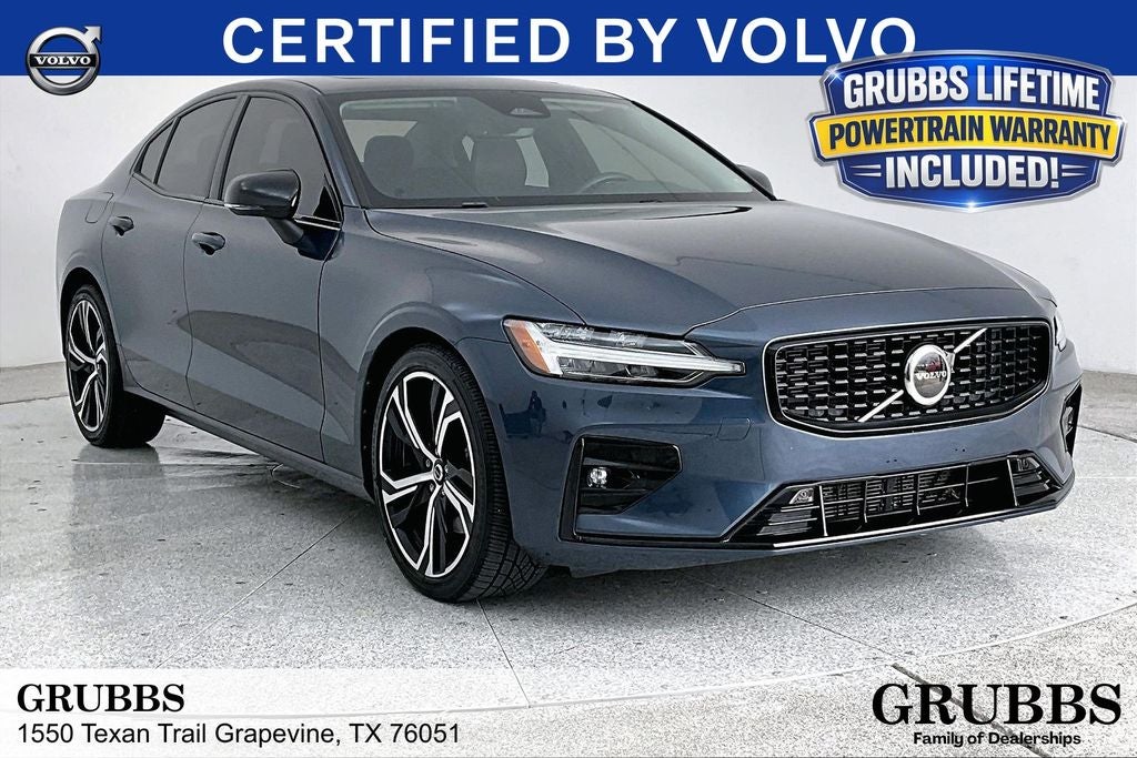 2024 Volvo S60 B5 Core Dark Theme