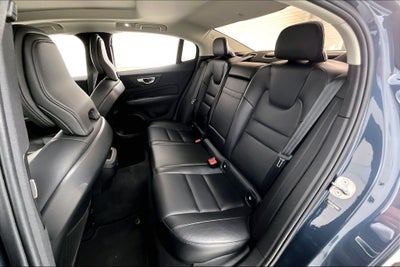 2024 Volvo S60 B5 Core Dark Theme