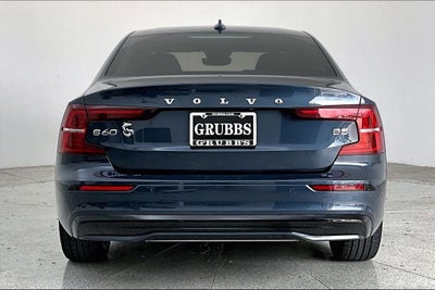 2024 Volvo S60 B5 Core Dark Theme