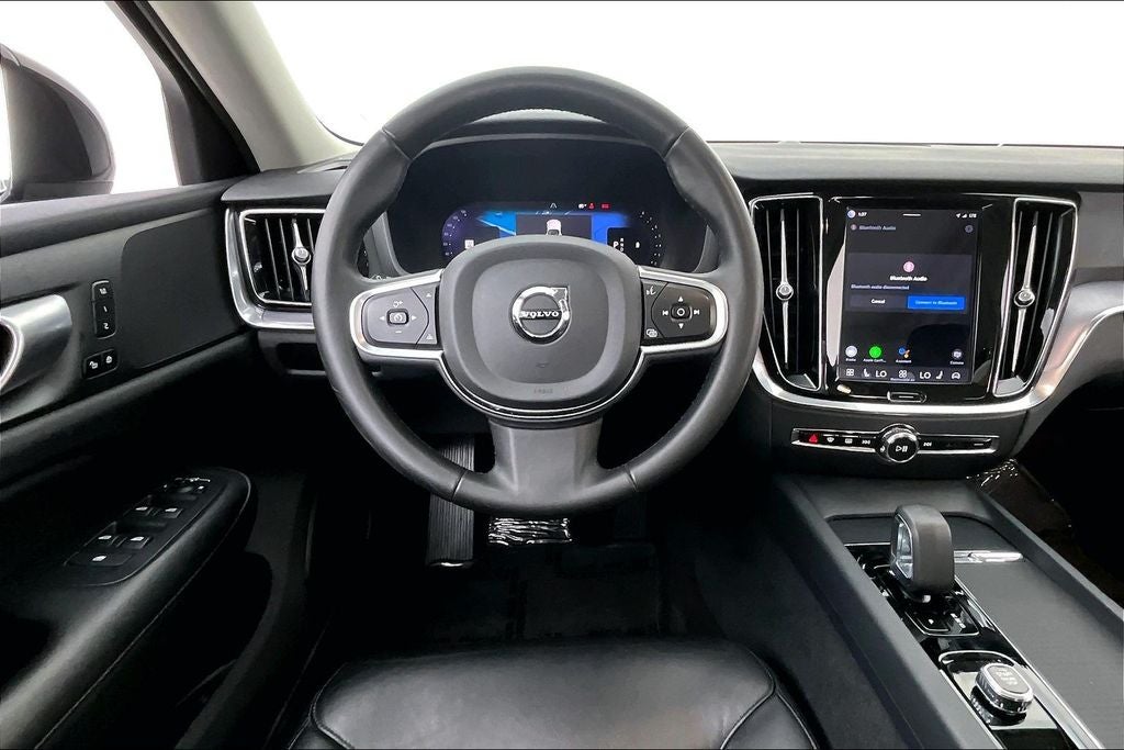 2024 Volvo S60 B5 Core Dark Theme