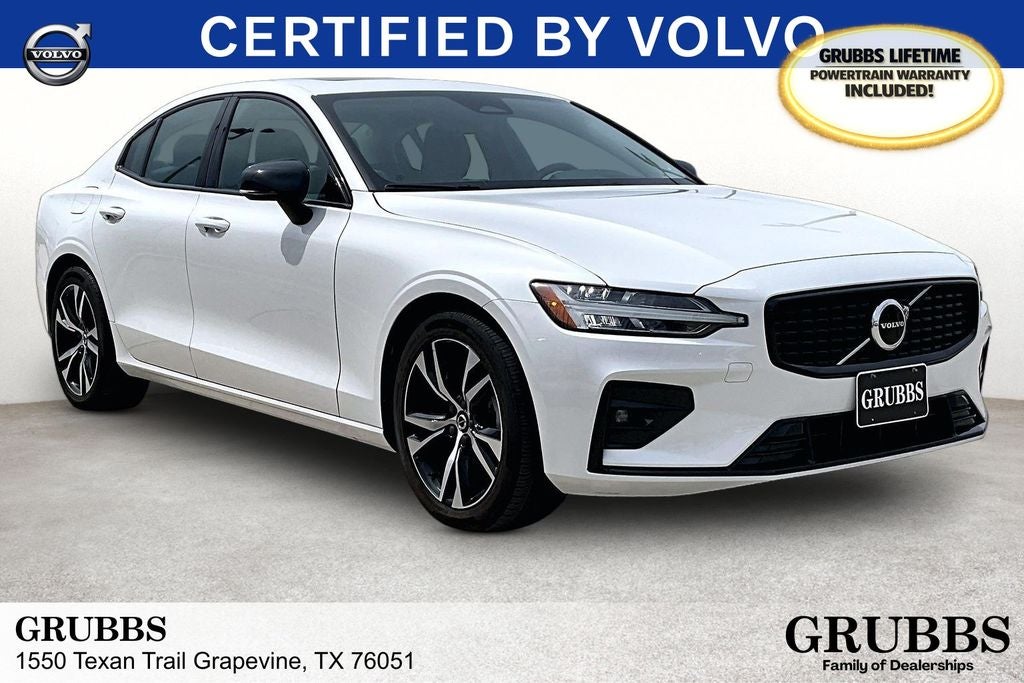 2024 Volvo S60 B5 Core Dark Theme