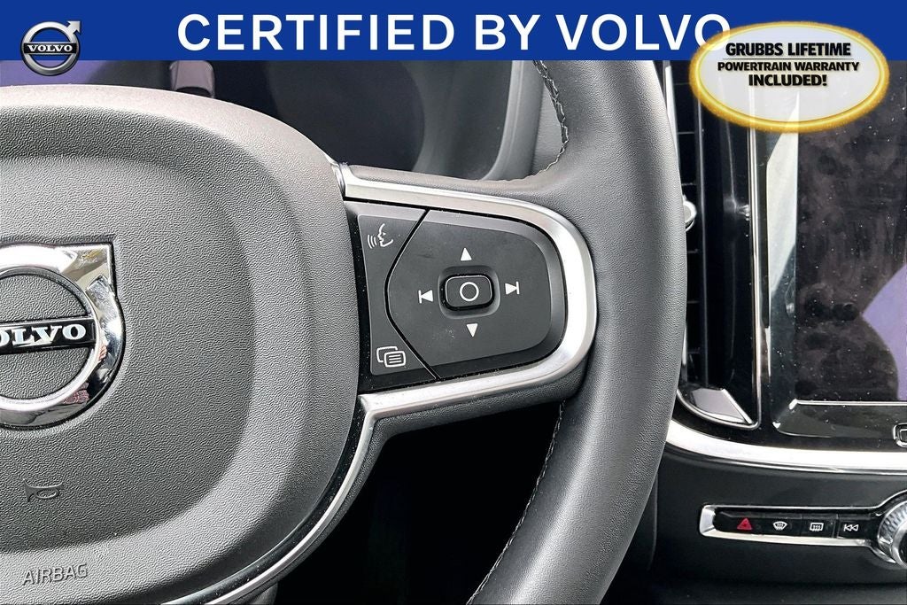 2024 Volvo S60 B5 Core Dark Theme