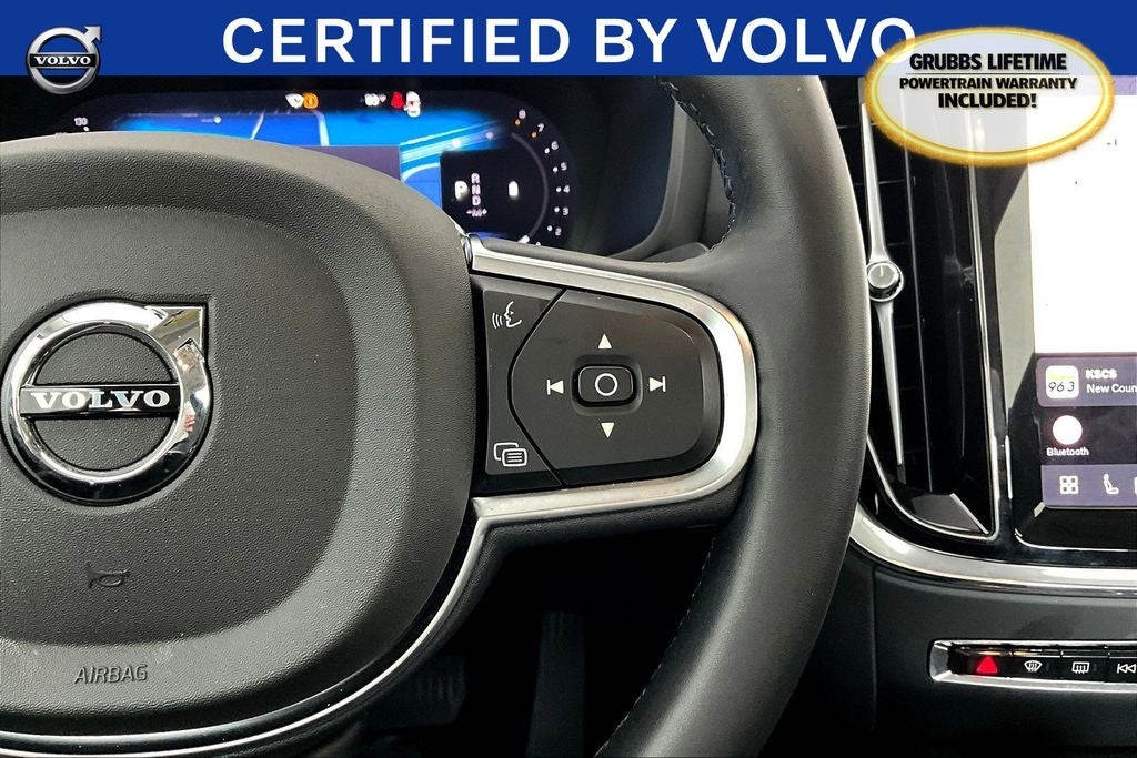 2024 Volvo S60 B5 Core Dark Theme