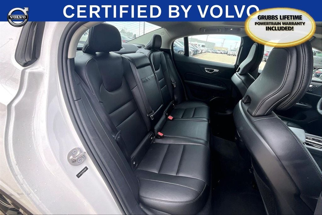 2024 Volvo S60 B5 Core Dark Theme