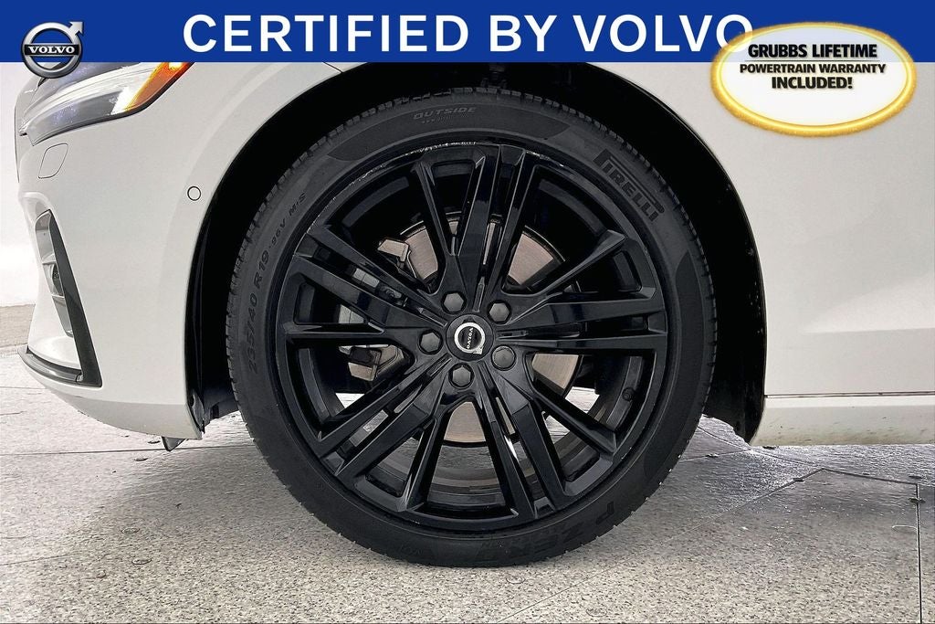 2023 Volvo S60 B5 Plus Black Edition