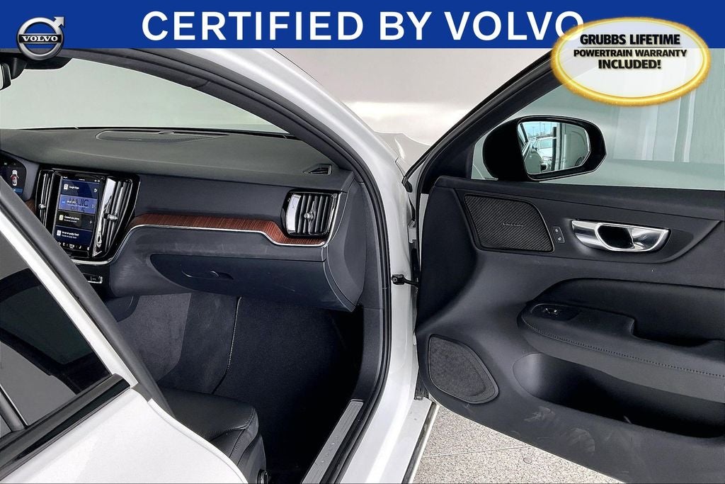 2023 Volvo S60 B5 Plus Black Edition