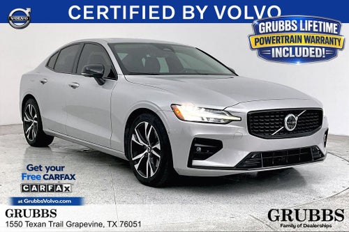 2024 Volvo S60 B5 Plus Dark Theme