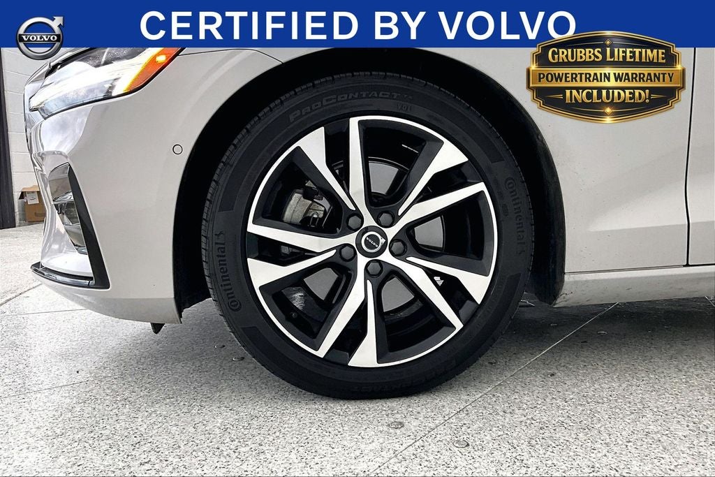 2024 Volvo S60 B5 Plus Dark Theme