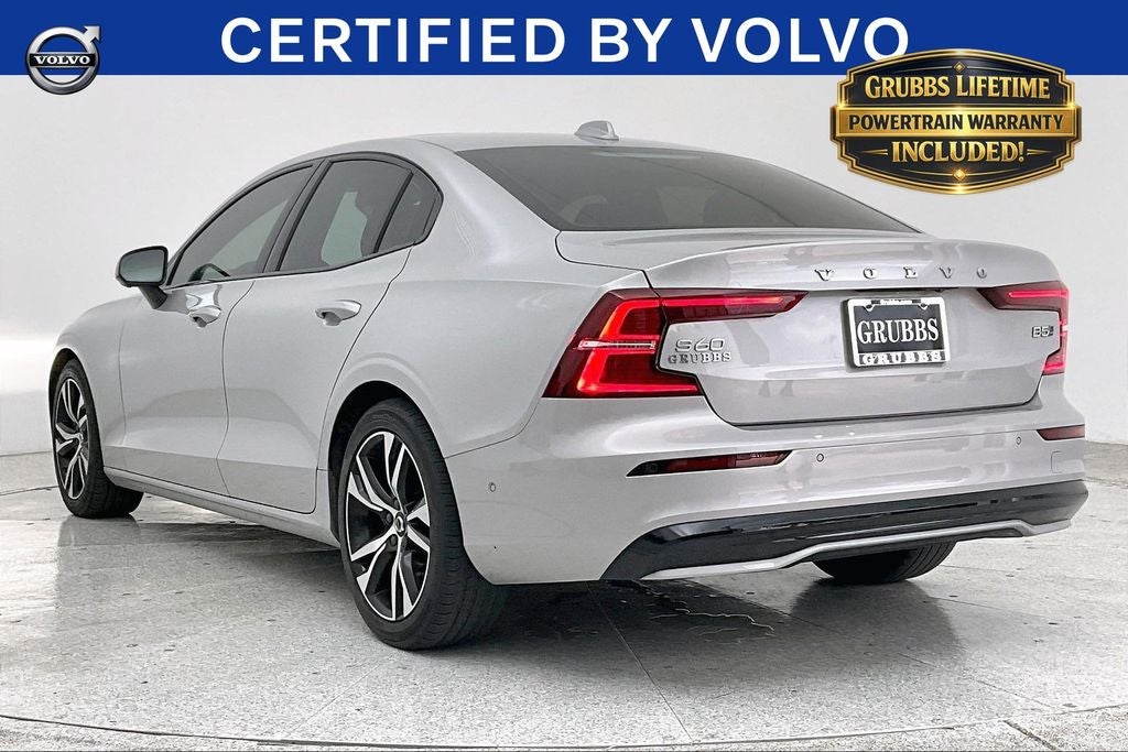 2024 Volvo S60 B5 Plus Dark Theme