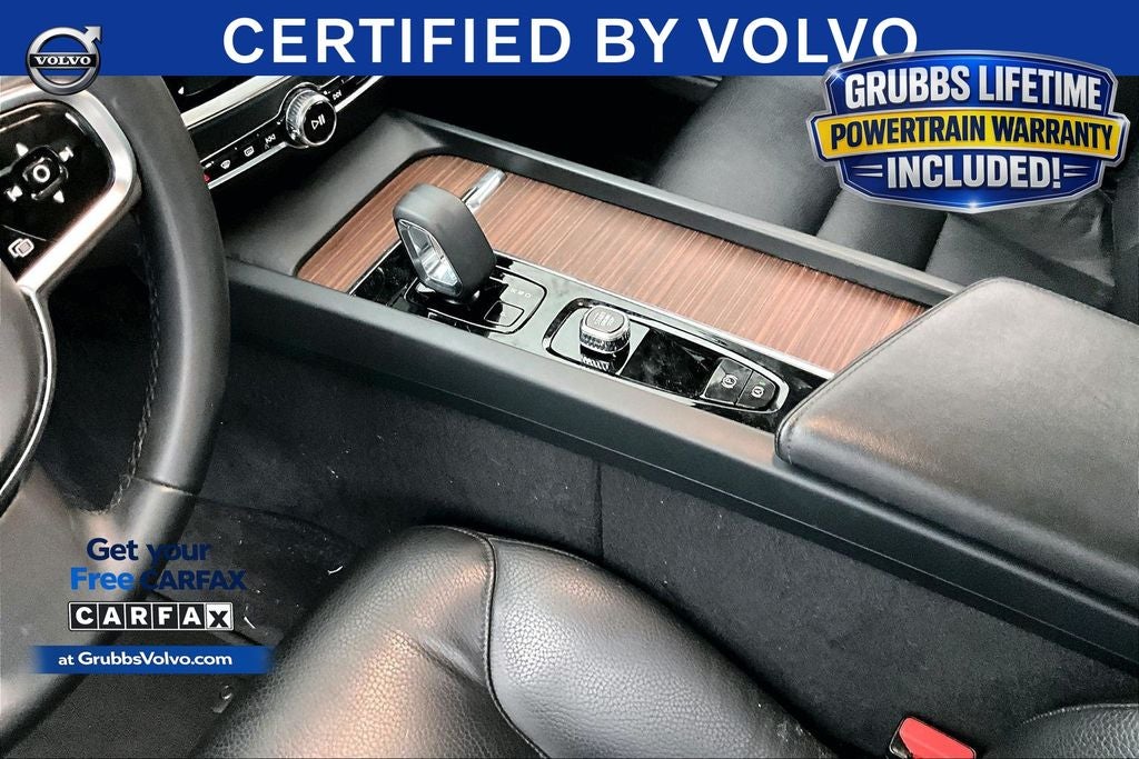2024 Volvo S60 B5 Plus Dark Theme