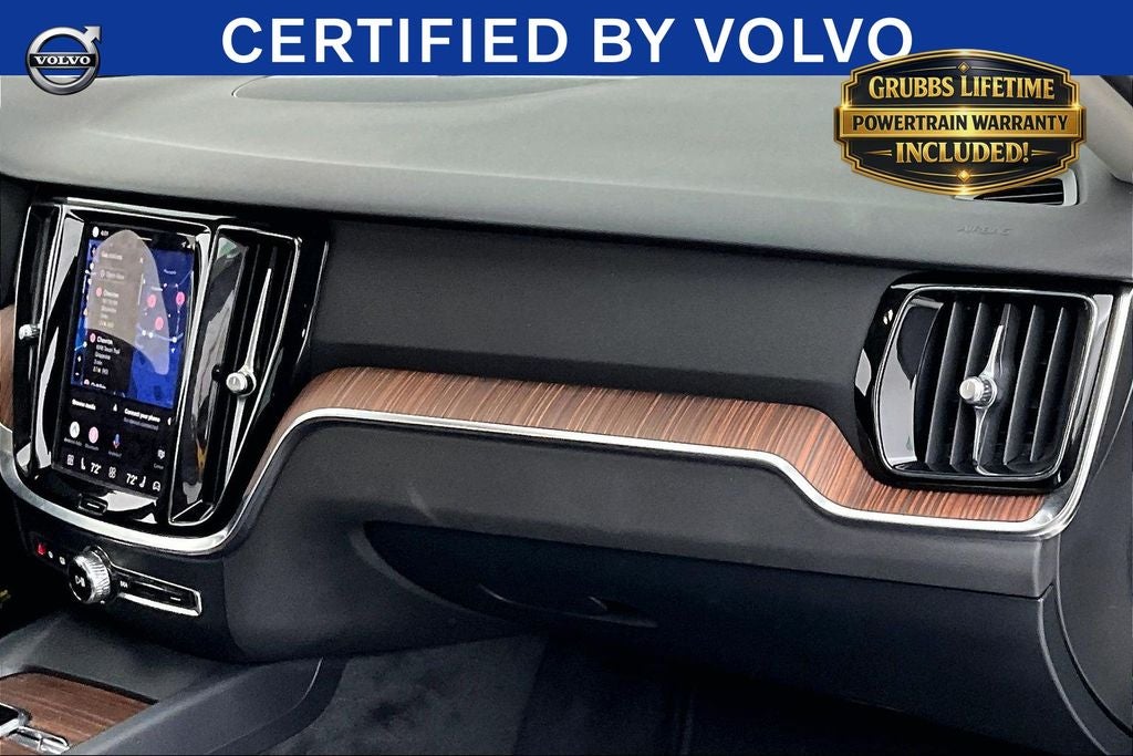 2024 Volvo S60 B5 Plus Dark Theme