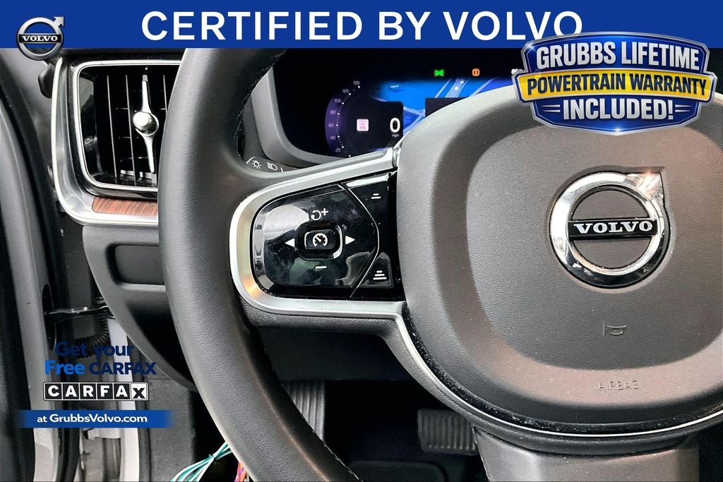 2024 Volvo S60 B5 Plus Dark Theme
