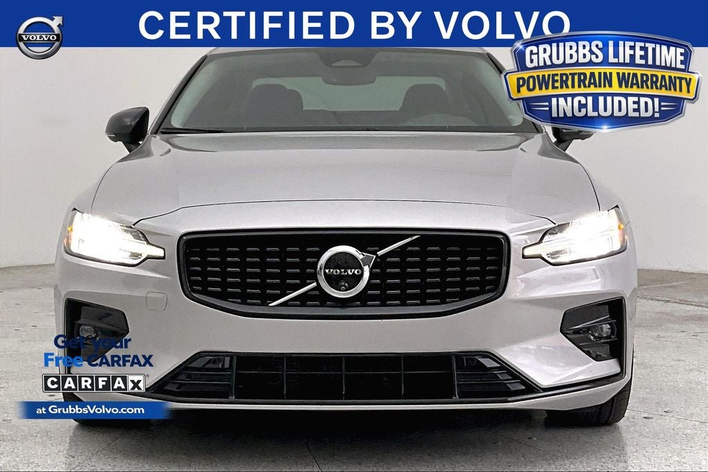 2024 Volvo S60 B5 Plus Dark Theme