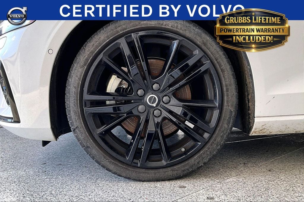2023 Volvo S60 B5 Plus Black Edition