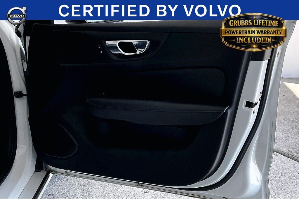 2023 Volvo S60 B5 Plus Black Edition