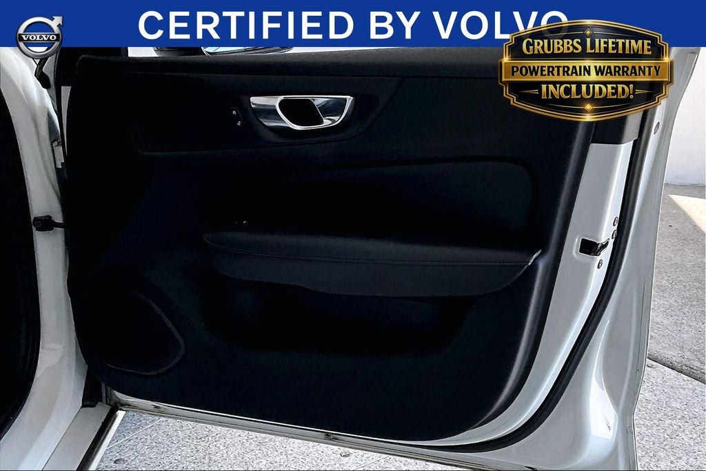 2023 Volvo S60 B5 Plus Black Edition