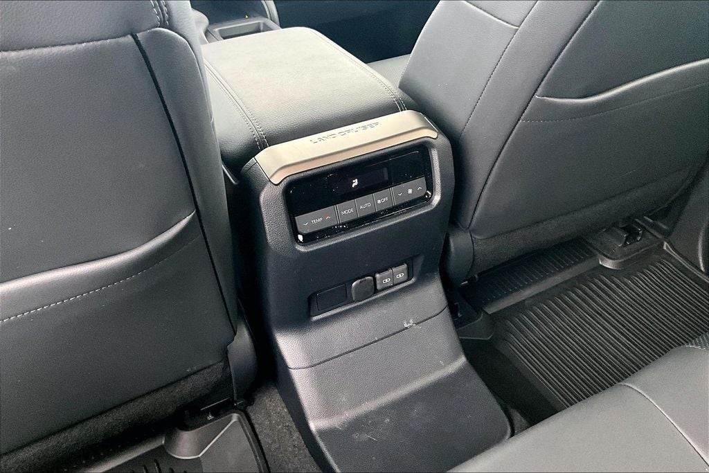 2026 Toyota Land Cruiser Base