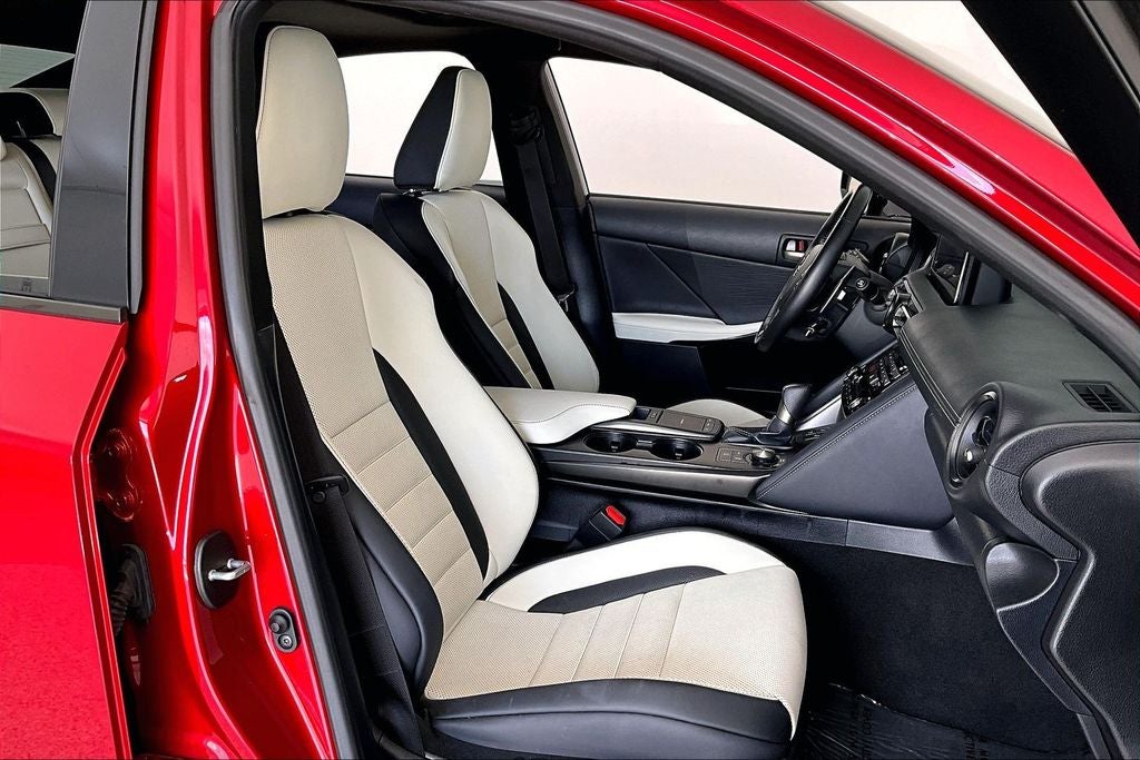 2025 Lexus IS 350 F SPORT