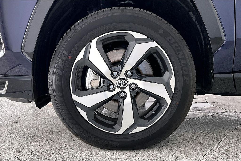 2025 Toyota RAV4 Plug-In Hybrid SE