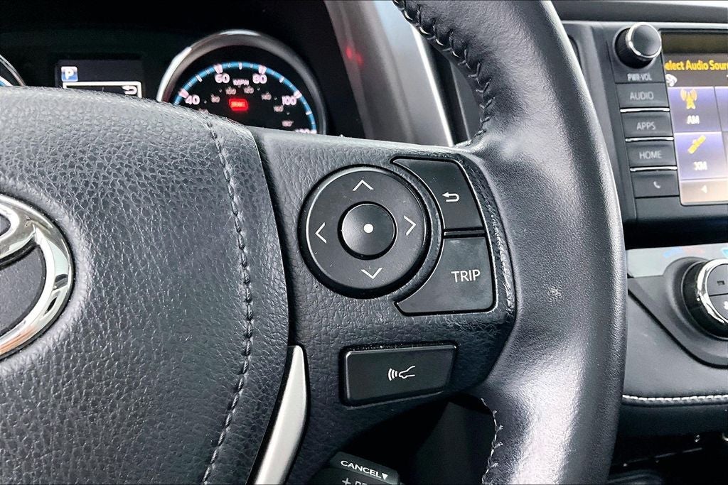 2017 Toyota RAV4 Hybrid XLE