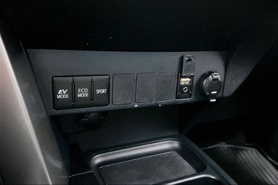 2017 Toyota RAV4 Hybrid XLE