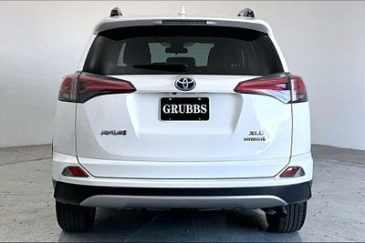 2017 Toyota RAV4 Hybrid XLE
