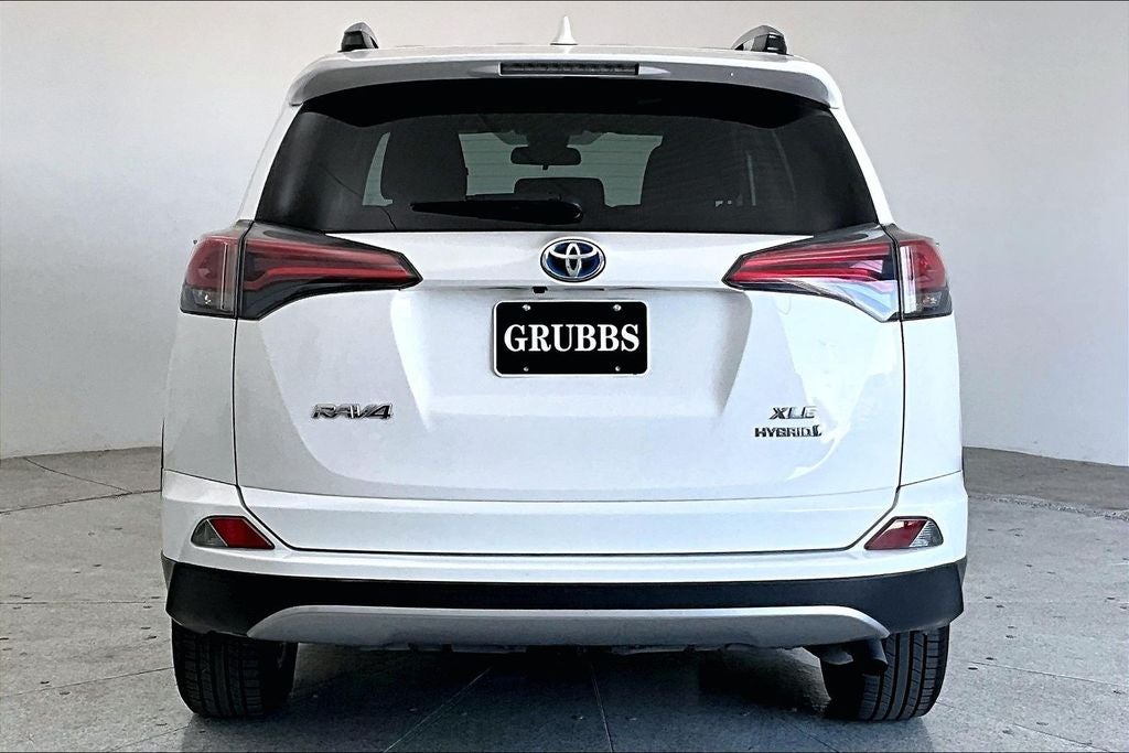 2017 Toyota RAV4 Hybrid XLE