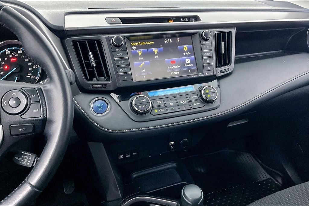 2017 Toyota RAV4 Hybrid XLE