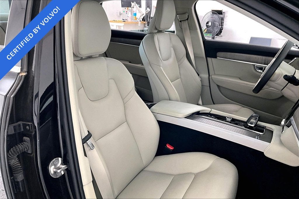 2023 Volvo S90 B6 Plus