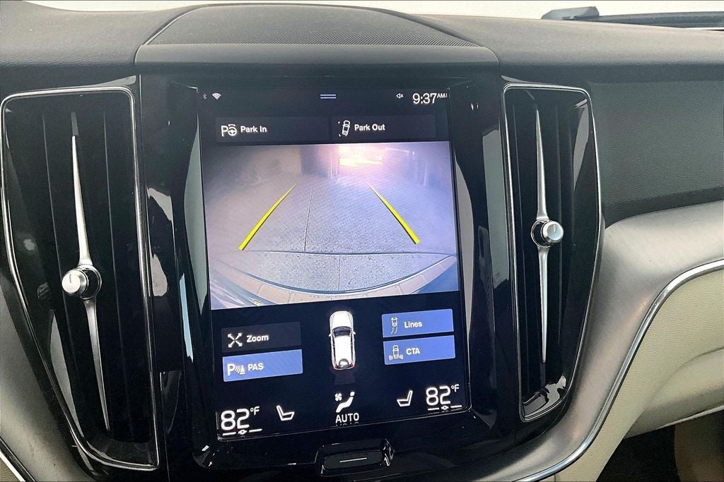 2018 Volvo XC60 T5 Momentum