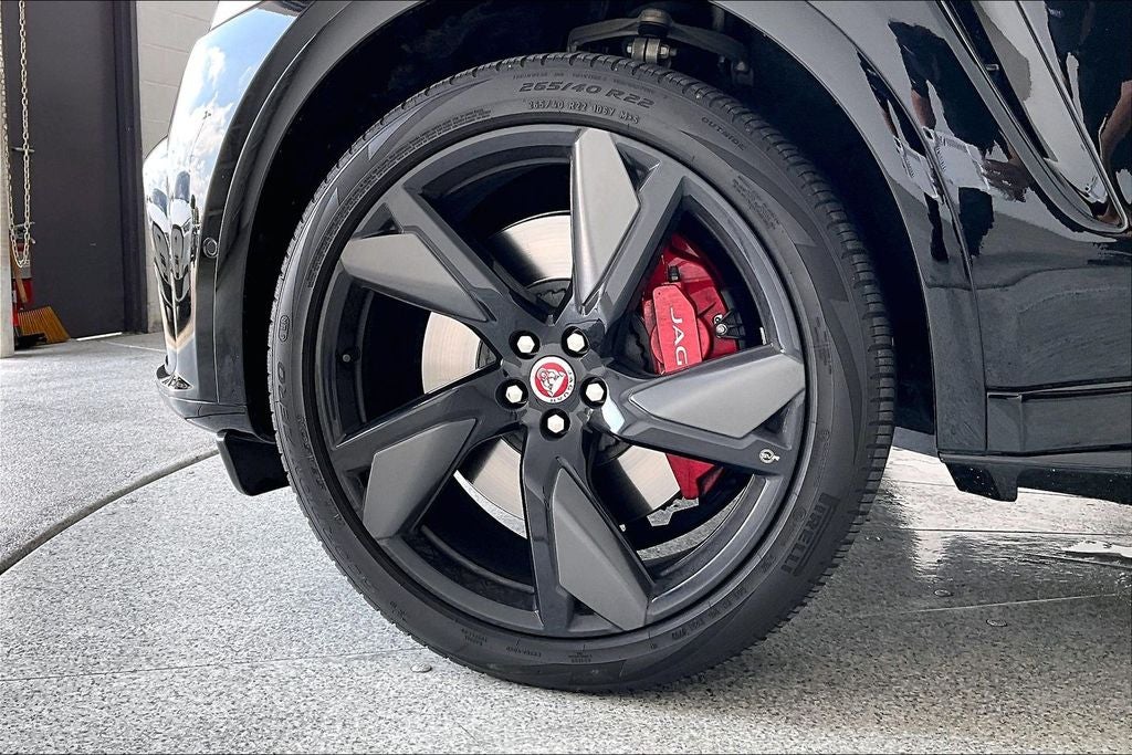 2023 Jaguar F-PACE SVR