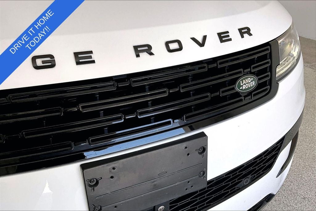 2025 Land Rover Range Rover Sport SE