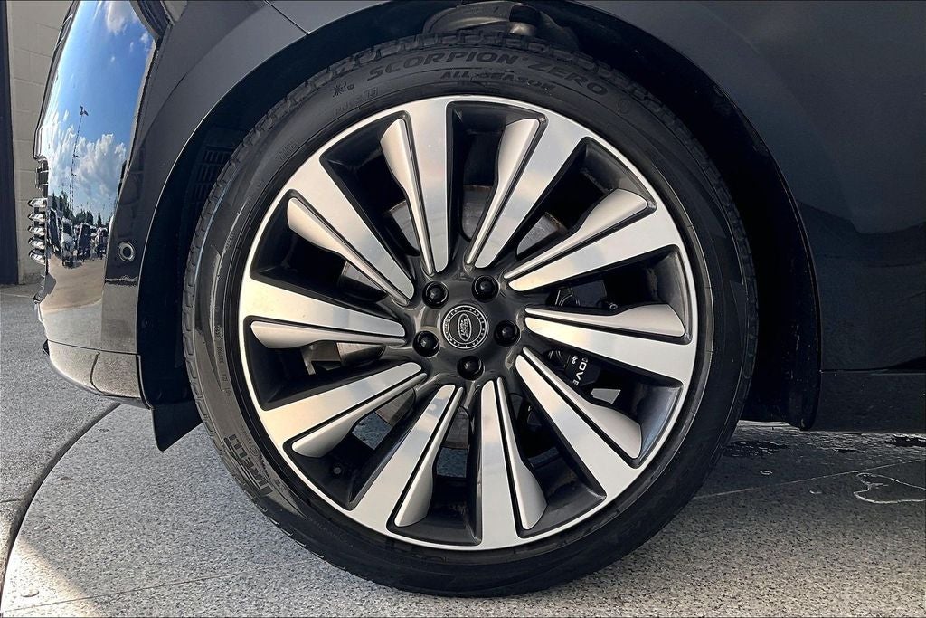 2023 Land Rover Range Rover SV