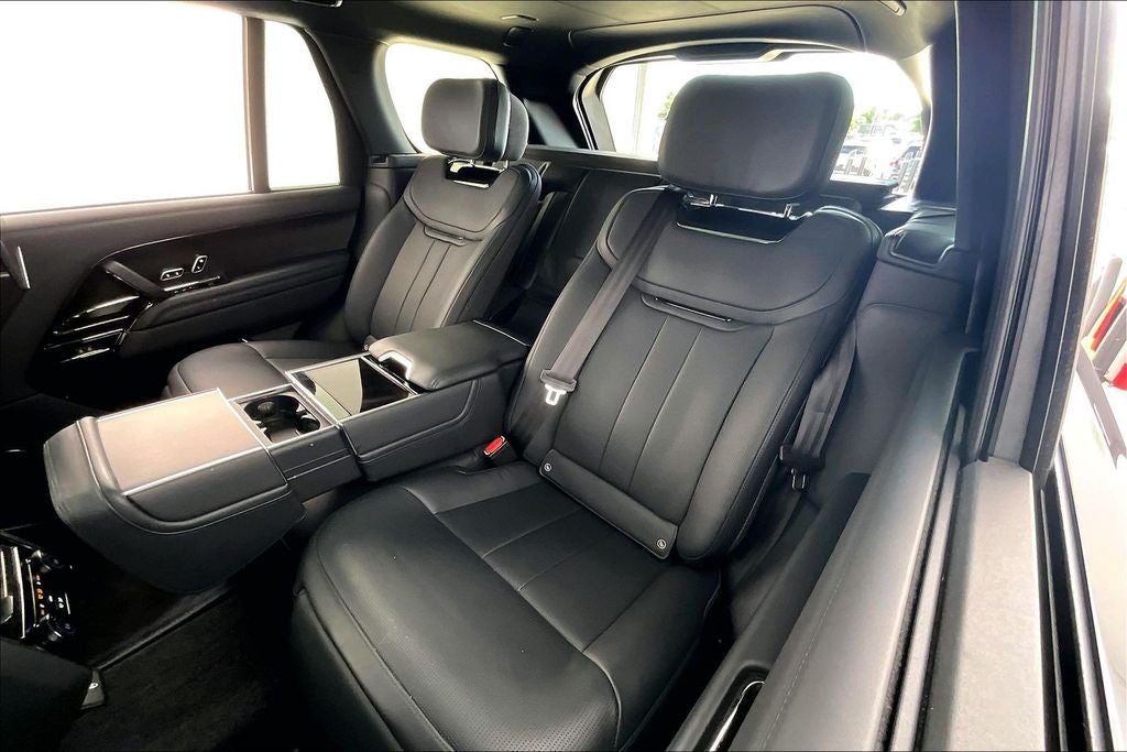 2023 Land Rover Range Rover SV