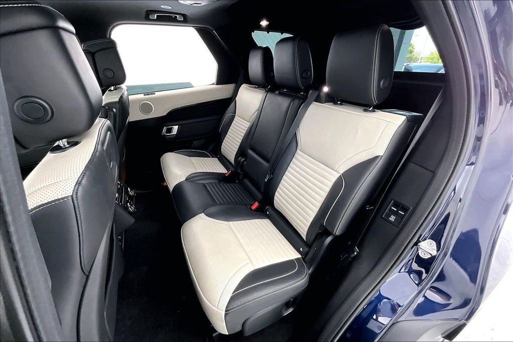 2023 Land Rover Discovery HSE R-Dynamic